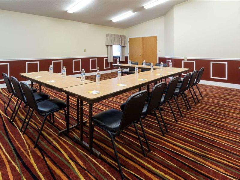 Days Inn & Suites By Wyndham Northwest Indianapolis Ngoại thất bức ảnh