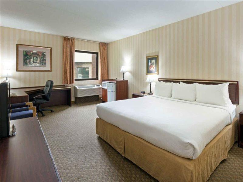 Days Inn & Suites By Wyndham Northwest Indianapolis Ngoại thất bức ảnh